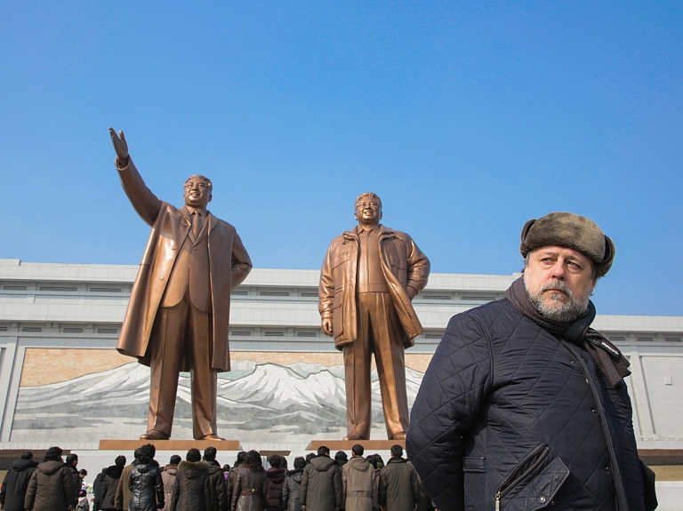 Vitālija Manska filma par Ziemeļkoreju saņem ceturto balvu

