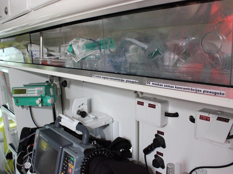 Kiberzemessardzes komandieri slimnīcā no ielas nogādā ar alkohola saindēšanos

