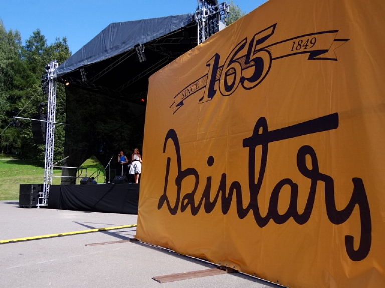 "Latvijas Gāze" draud pārtraukt gāzes piegādi kosmētikas ražotājam "Dzintars"