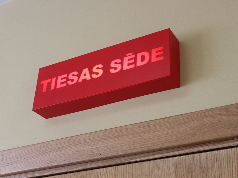 Rīgas šķīrējtiesa pieņēmusi darbā 24 jaunus tiesnešus

