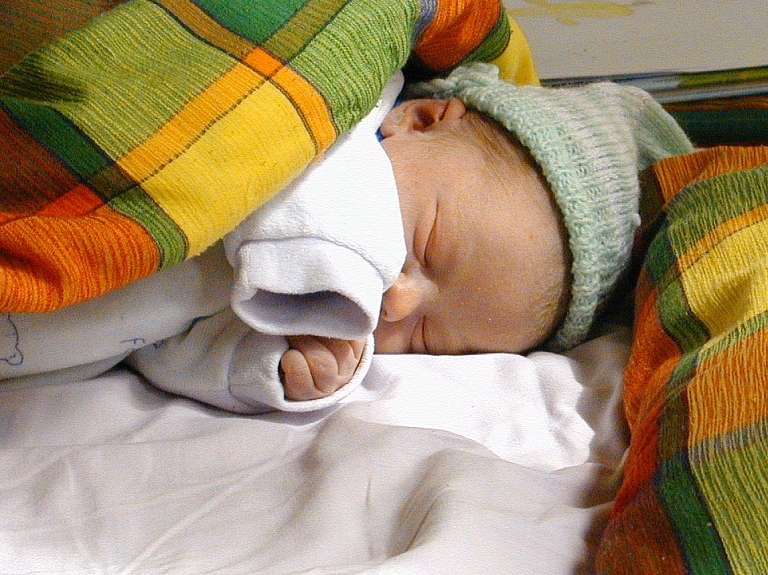 Rēzeknē glābējsilītē atstātajam mazulim sākts adopcijas process

