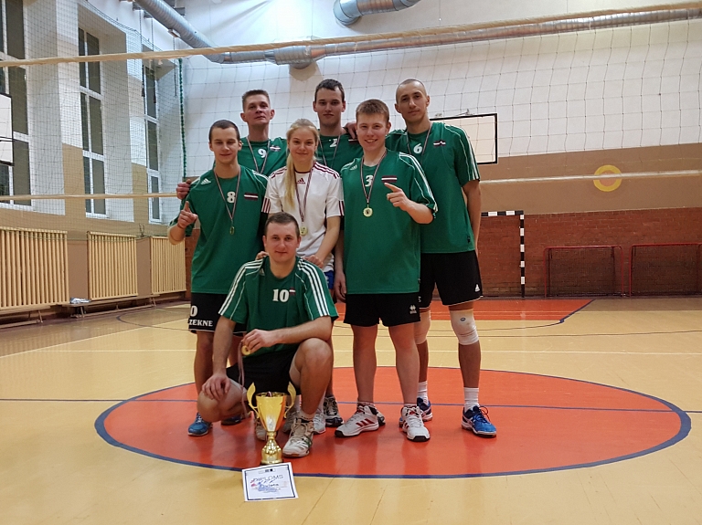 Absolūta uzvara Rēzeknes Tehnoloģiju akadēmijas volejbola turnīrā

