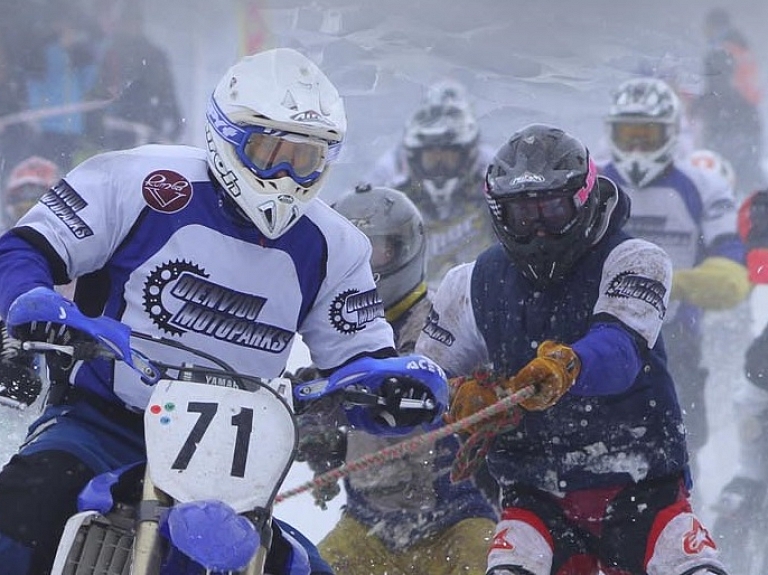 Apē notiks Latvijas čempionāts skijoringā