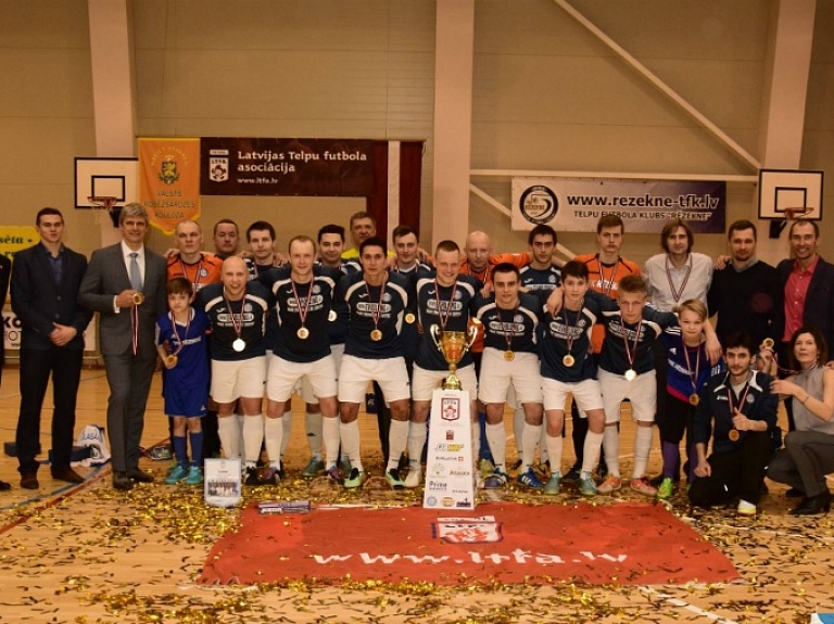 Rēzeknes futbola komanda iekļūst Latvijas futbola virslīgā