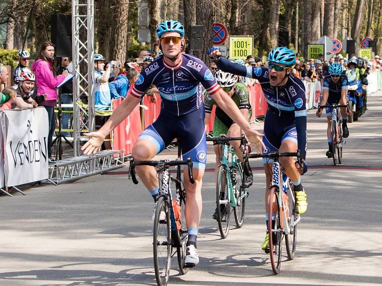 Neatkarības dienas velobraucienā Jūrmalā rekordliels dalībnieku skaits 
