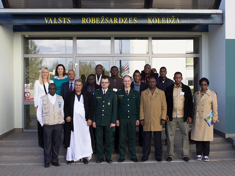 Āfrikas valstu Sāhelas reģiona pārstāvji ciemojās robežsargu koledžā

