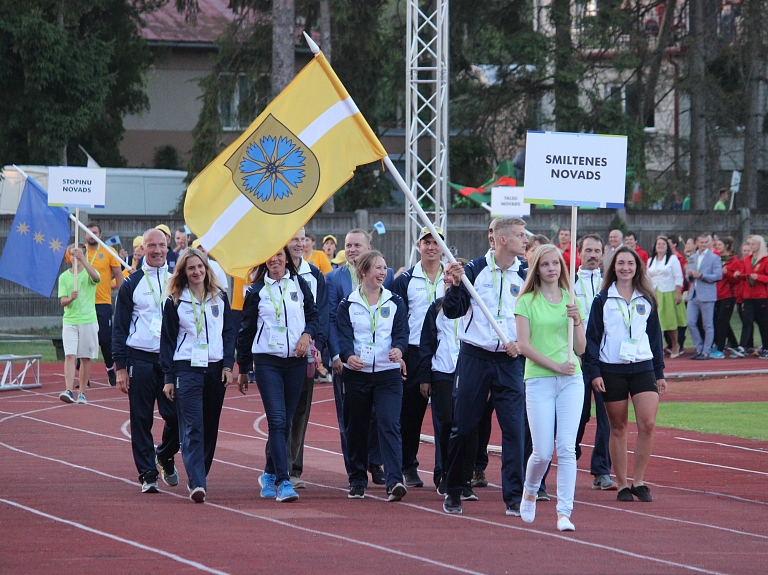 Smiltenes novada sportisti Latvijas IV Olimpiādē izcīna četras godalgas

