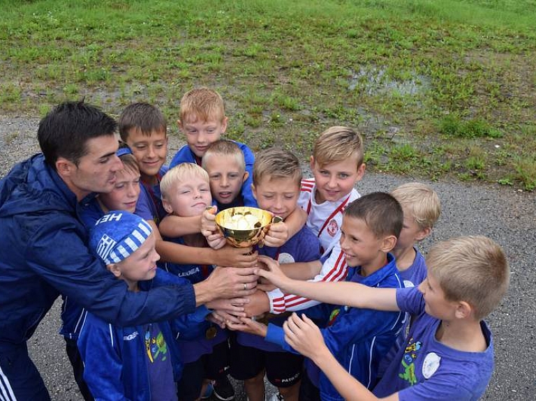 Krāslavas komanda kļuva par Latgales jaunatnes čempionāta U9 grupas čempioniem