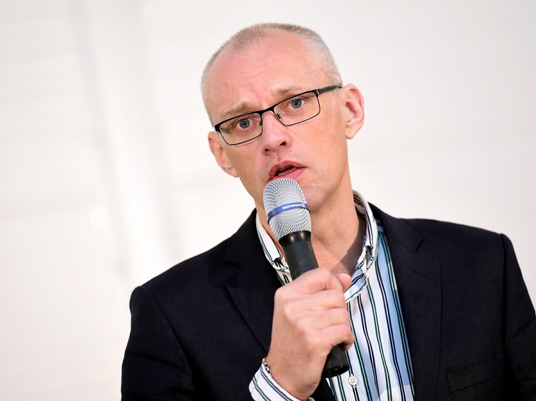 VARAM patlaban neesot pamata pieņemt lēmumus saistībā ar KNAB aizturēto Jūrmalas mēru
