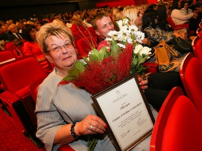 Kvalitātes balvas izglītībā piešķir četrām Liepājas skolām

