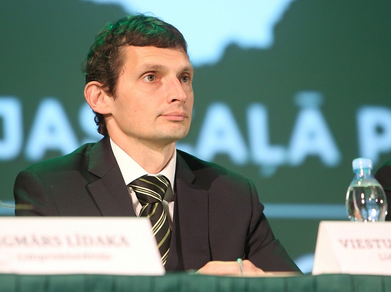 Silenieks: LZP neplāno vērsties pret saviem deputātiem par atbalstu Truksnim
