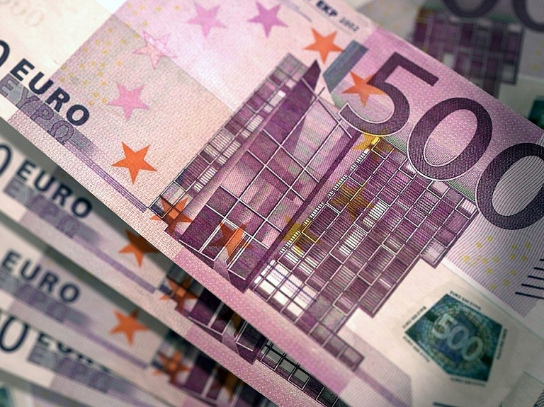 ECB obligāciju iegādes programmā uzpirkti Latvijas vērtspapīri par 1,353 miljardiem eiro

