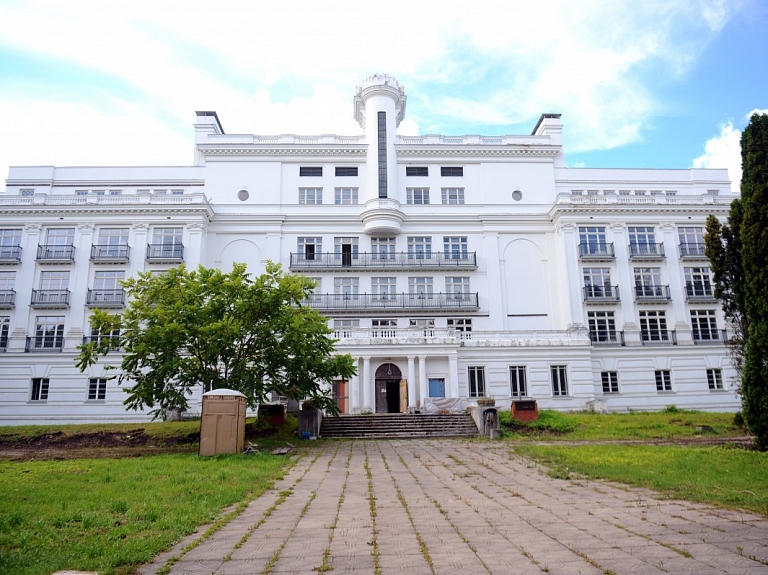 Noslēgti apdares darbi sanatorijas kompleksa "Ķemeri" pilotnumuros; šogad plānots paveikt visus pamatceltniecības darbus