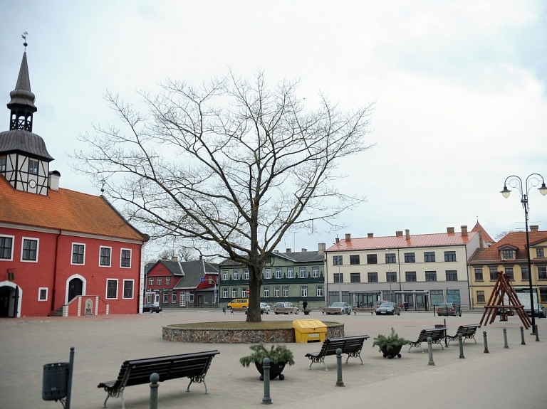 Uzņēmēji kritizē Bauskas Rātslaukuma attīstības koncepciju