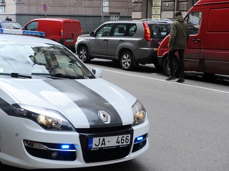 Smiltenes novadā nozagtu bez uzraudzības atstātu auto policija atrod Rīgā