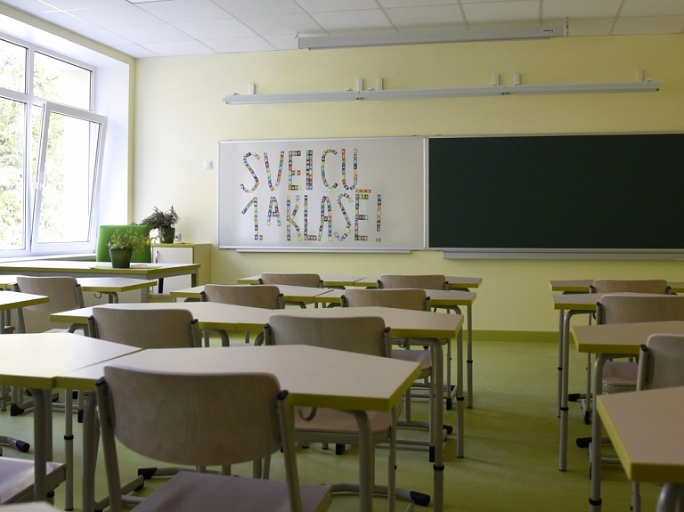 Mītiņā pret Jelgavas skolu reorganizāciju plāno pulcināt līdz 500 dalībniekiem