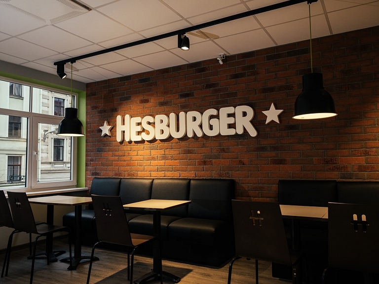 "Hesburger" atklāj restorānu Rīgā, Kr.Barona ielā