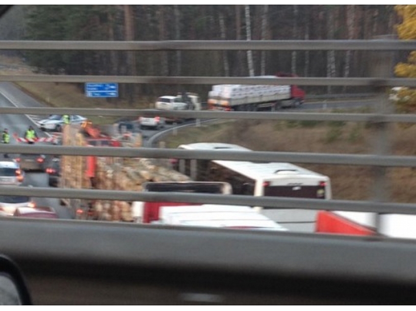 Foto no Twitter.com/ @NNNora